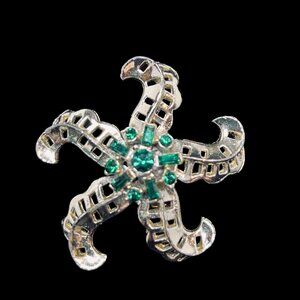 Vintage Silver Tone With Green Rhinestones & Baguettes Starfish Brooch (5196)